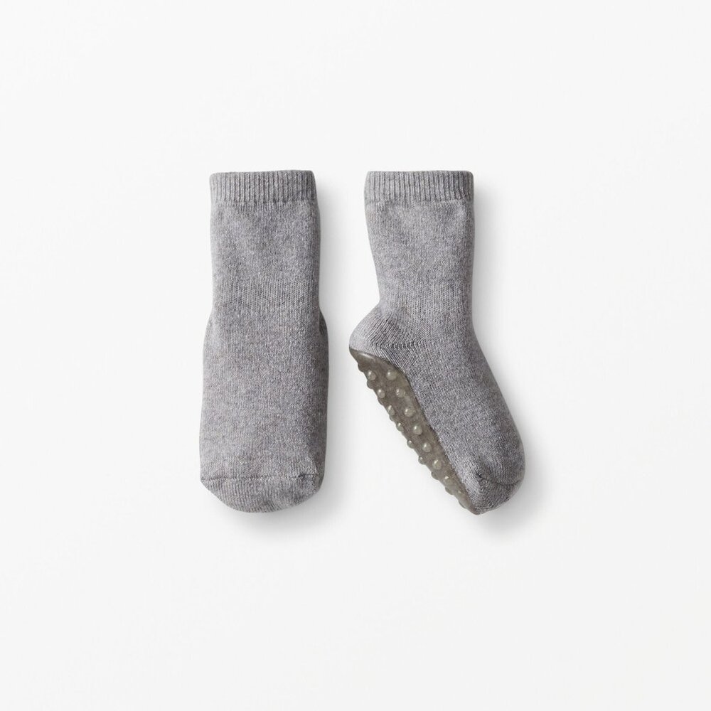 Hanna Andersson Baby Swedish Grip Sock Slipper Grey Super Grippy Socks- Size 5/7